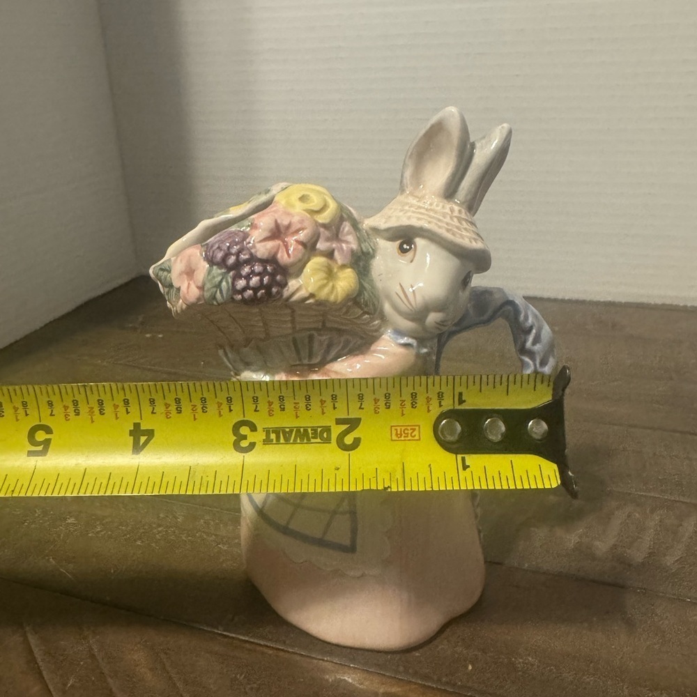 Vintage Fitz and Floyd Bunny Figurine - Picture 7 of 11